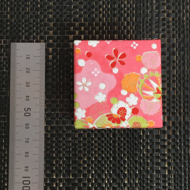 小箱　花鞠