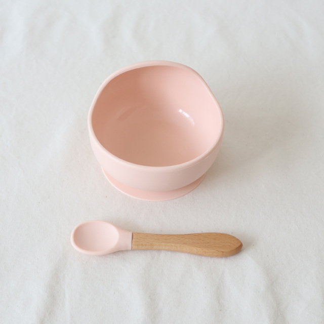 シリコンボウルベビー食器+名前入りバスケットギフトセット