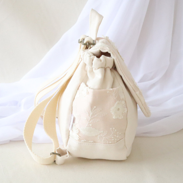 ふるさと納税 服 子供 長崎県 川棚町  杢グレー×ブロンズ 贈答・出産祝い ベビーリュック ビッグリボン　〈名入れ可能・4色から選べる〉 coco plus an factor… COUTURE FLOWER]世界にひとつの名入れベビーリュック【2colors