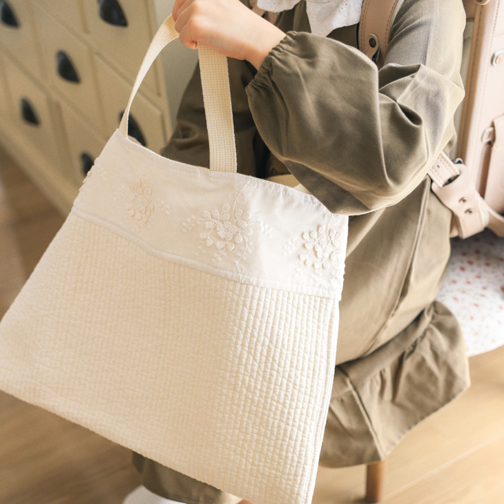 【名入れ】レッスンバッグ 2color フラワーエンブロイダリー ハンドメイド