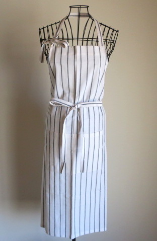 《メール便可》《ラッピング可》【亀田縞】エプロン　ストライプ/ホワイト　ロング丈