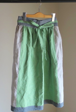 《メール便可》《ラッピング可》【SUNNY LOCATION】エプロンスカート/グリーン