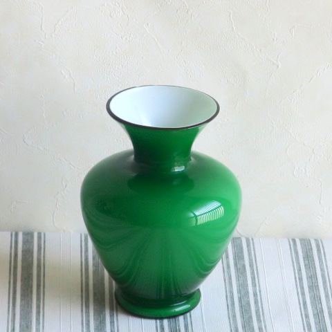 【Vintage/ヴィンテージ】ガラスのフラワーベース/グリーン