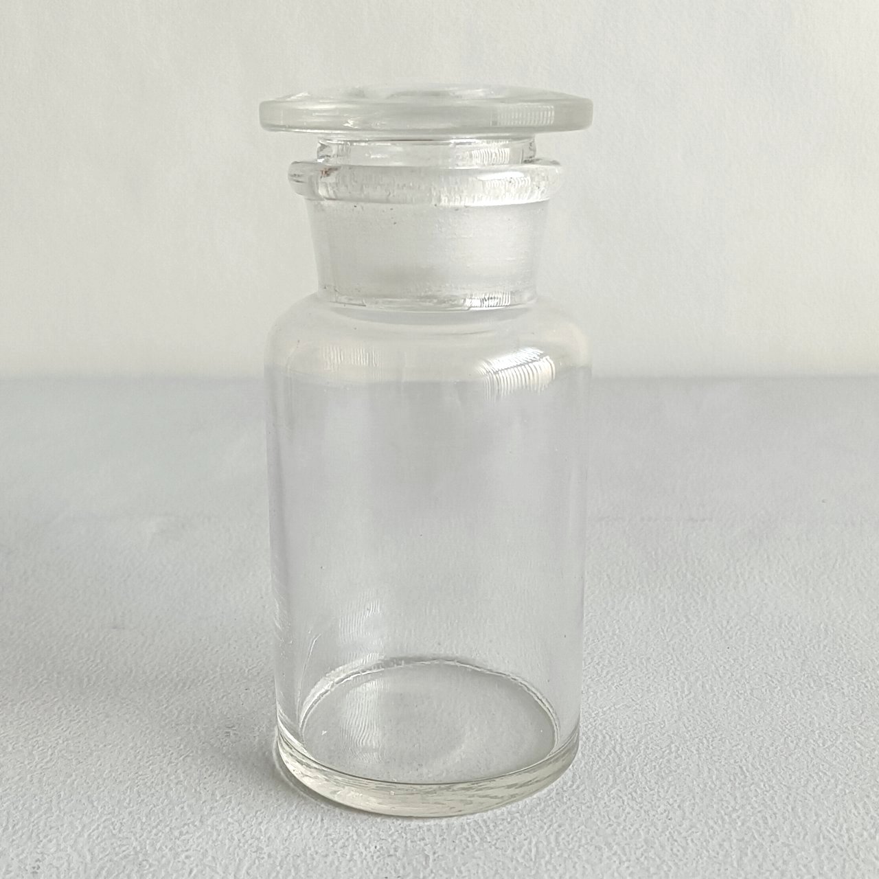 【Vintage/ヴィンテージ】蓋つきガラス瓶/クリア