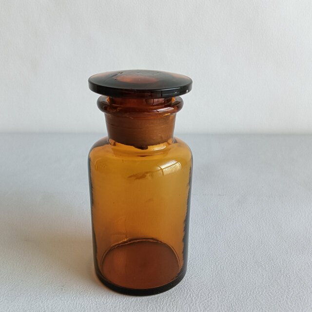 【Vintage/ヴィンテージ】蓋つきガラス瓶/ブラウン