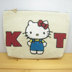 サンリオ　ハローキティ（Hello Kitty）　サガラポーチ（立ち）