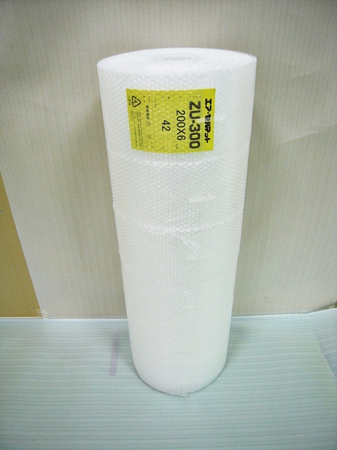 【１２０巻】ZU300 エアセルマットロール スリット（200mm幅×42M）和泉製【送料無料】