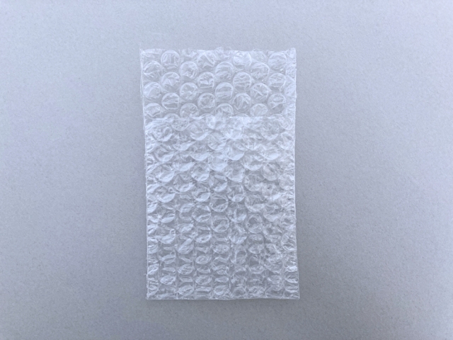 【待ち割】【1,000枚】(＠4.73円) d36 プチプチ袋（最小・USBメモリー・印鑑サイズ ●内に凸●８０mm×１００mm+３５mm）川上産業製【送料無料】