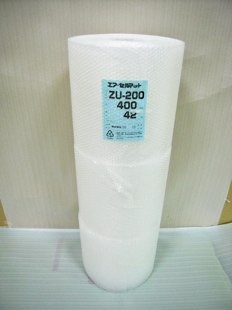 【９０巻】ZU200 エアセルマット ロール スリット（400mm幅×42M）和泉製【送料無料】