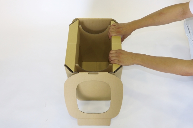 3個入り】おしりにやさしい簡易トイレ 非常用ダンボール製組立式