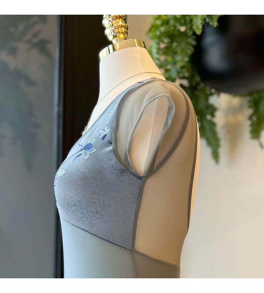 シルフィーヌ 花柄レオタード　半袖　 Lサイズ 新品】シルフィーヌ 花柄半袖レオタード Mの通販 by little