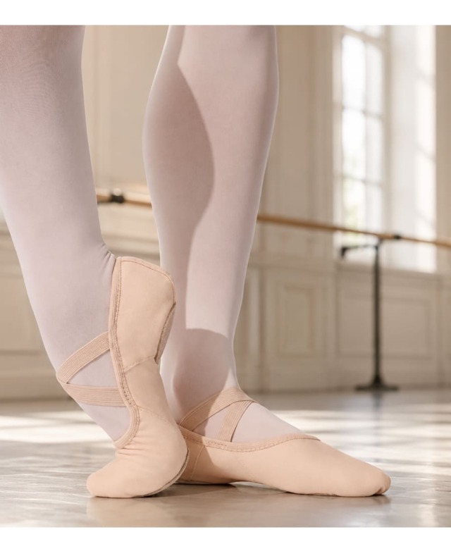 ♡ニコニコ　サイドビジューバレエシューズ♡ Capezio（カペジオ）HANAMIバレエシューズ（2037W）｜バレエウェア
