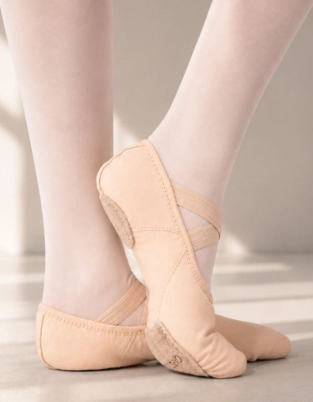 Capezio（カペジオ）HANAMIバレエシューズChild（2037C）