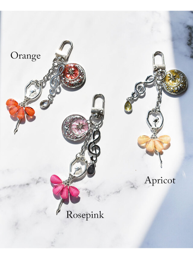 ♫再販❤︎❤️ バレリーナ　チャーム　バックチャーム　ジャラジャラ　ハンドメイド ♫再販❤︎❤️ バレリーナ チャーム バックチャーム ジャラジャラ