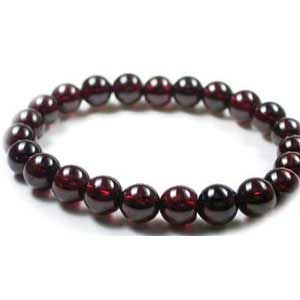 ガーネット8.3mmx 21個