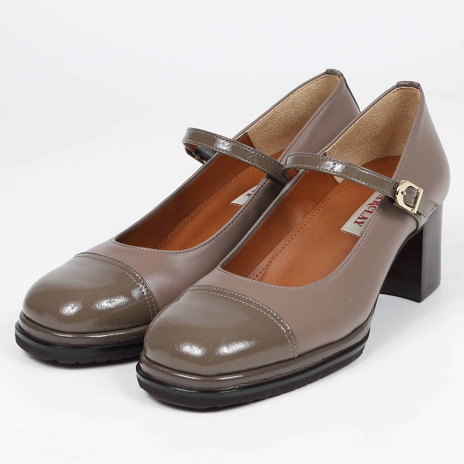 【OUTLET】BARCLAY（バークレー）ストームストラップパンプス　グレージュ