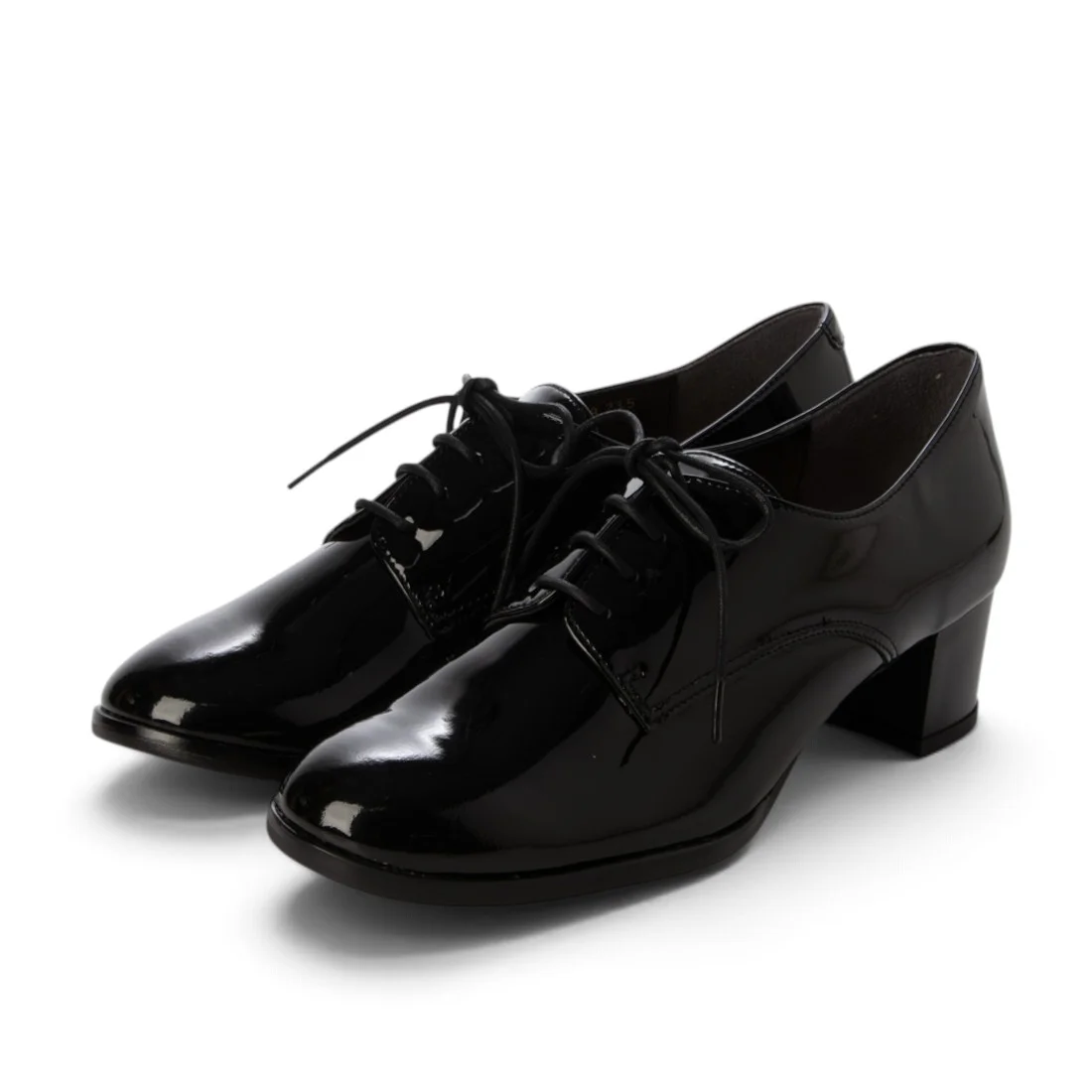 BARCLAY（バークレー）定番シンプル外羽根レースアップパンプス　ブラックエナメル