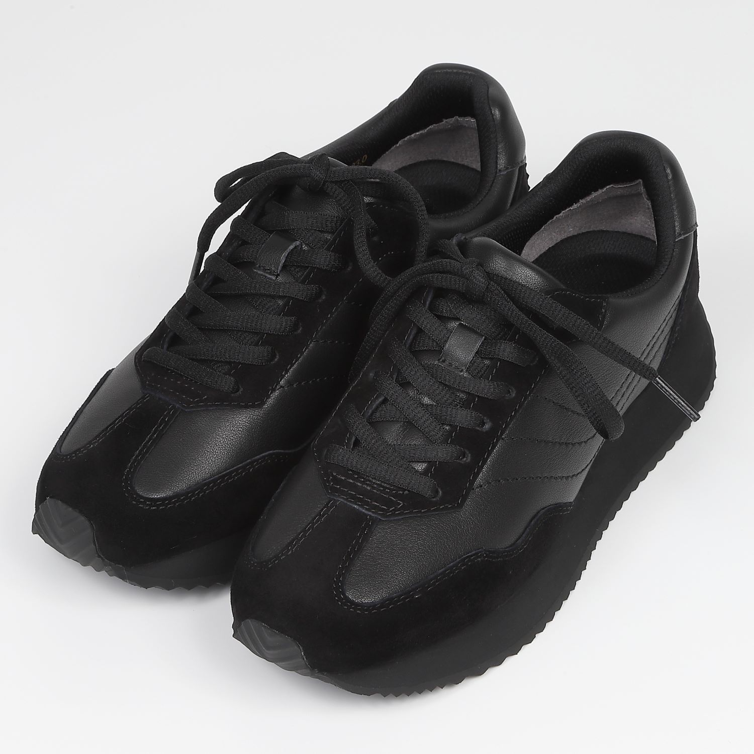 BARCLAY（バークレー）ボリュームソールスニーカー　ブラック