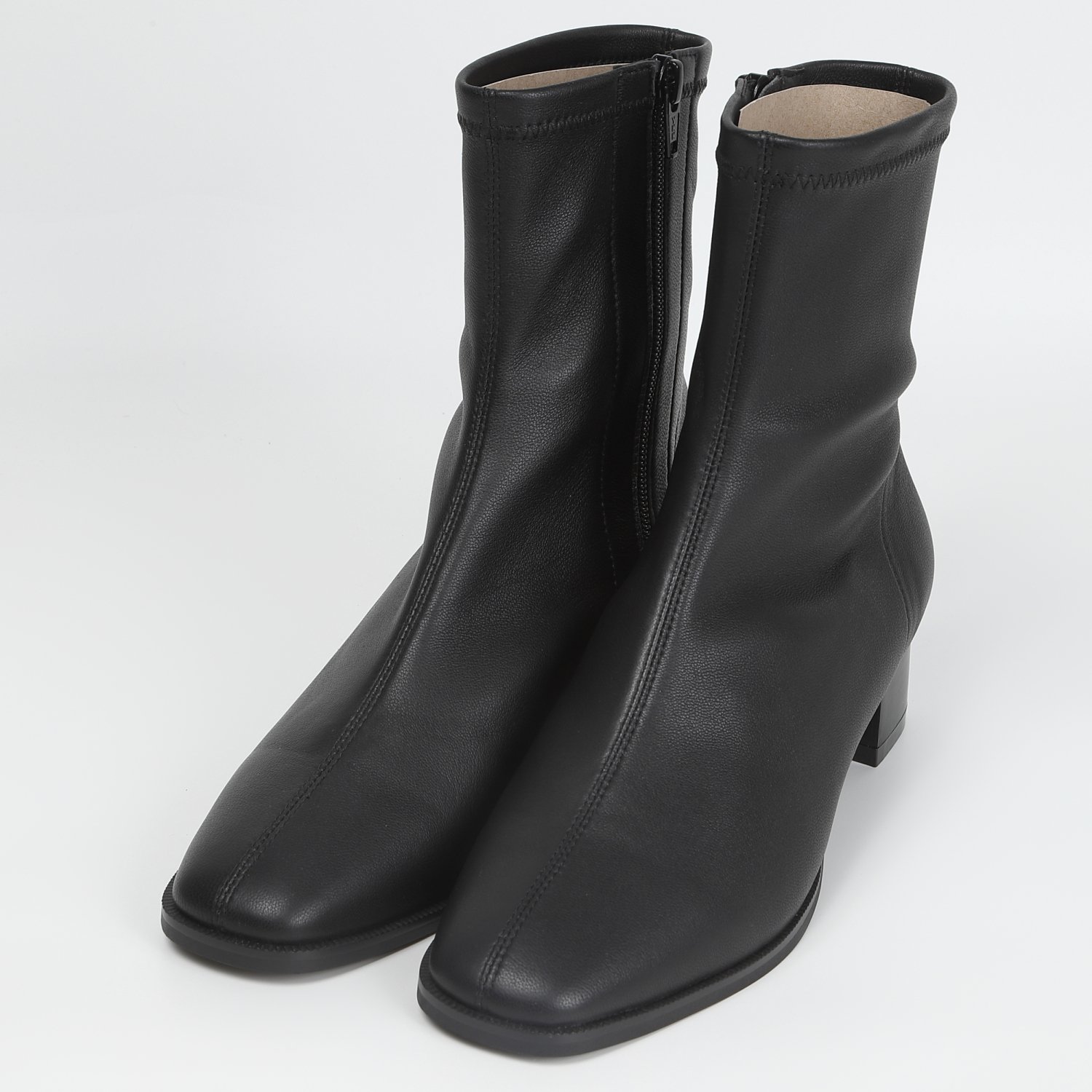 BARCLAY（バークレー）シープストレッチレザーショートブーツ　ブラック