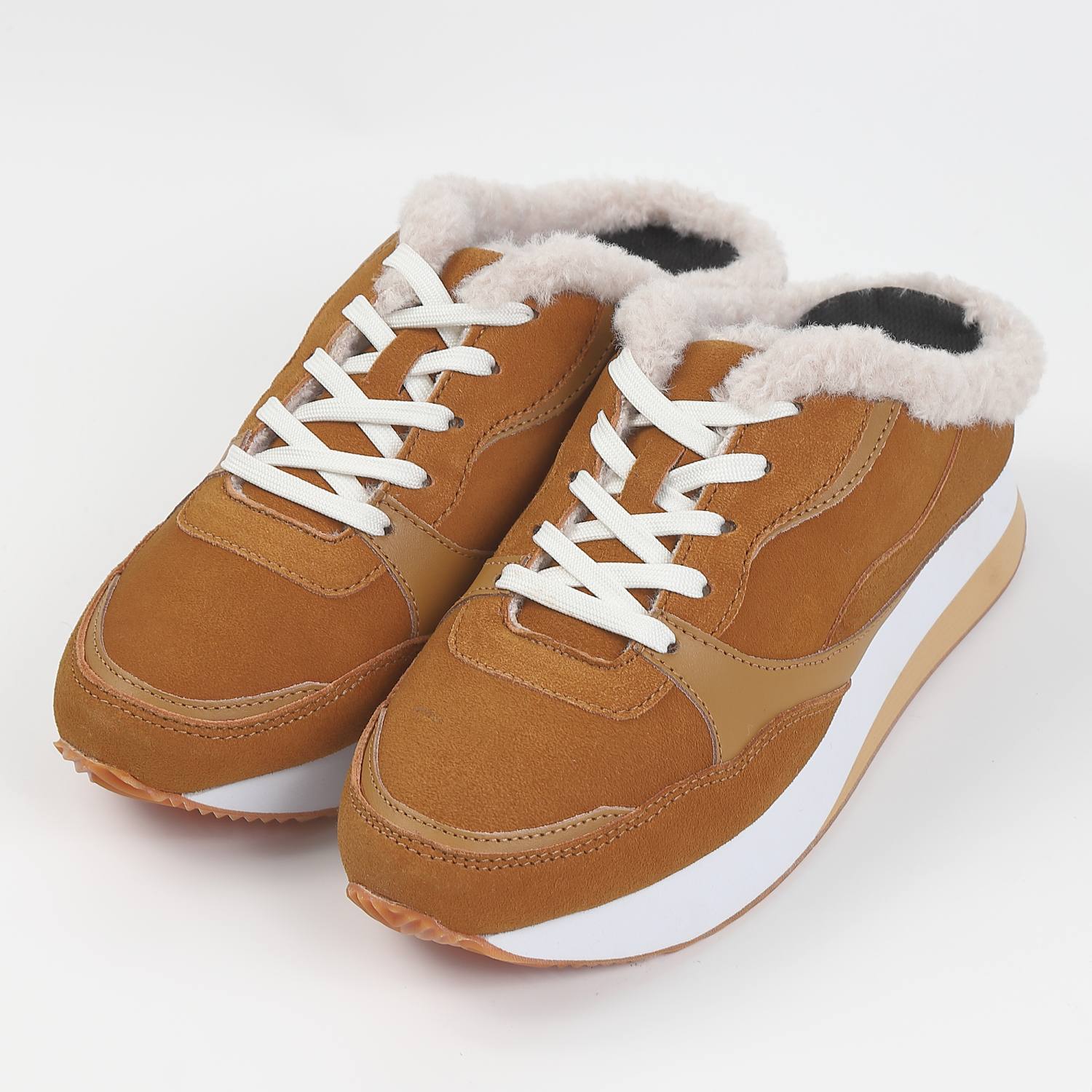 BARCLAY（バークレー）ボアスニーカーサボ　キャメル