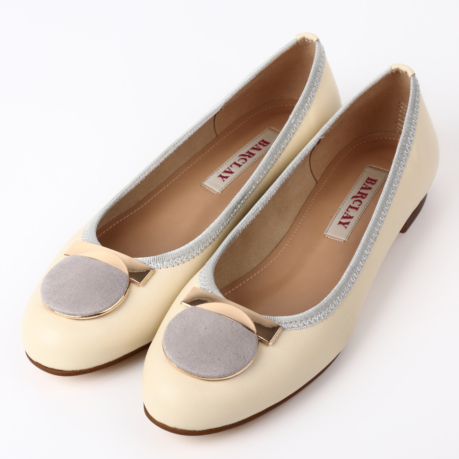 【OUTLET】BARCLAY（バークレー）オーナメントカッターパンプス　アイボリー