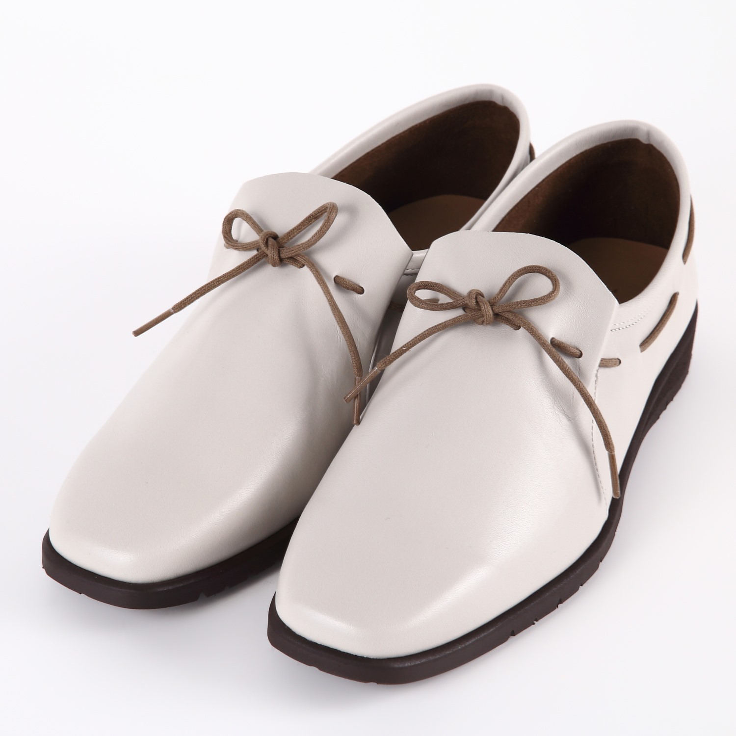 OUTLET】VITA NOVA（ヴィタノヴァ）カジュアルシューズ ピンクグレー