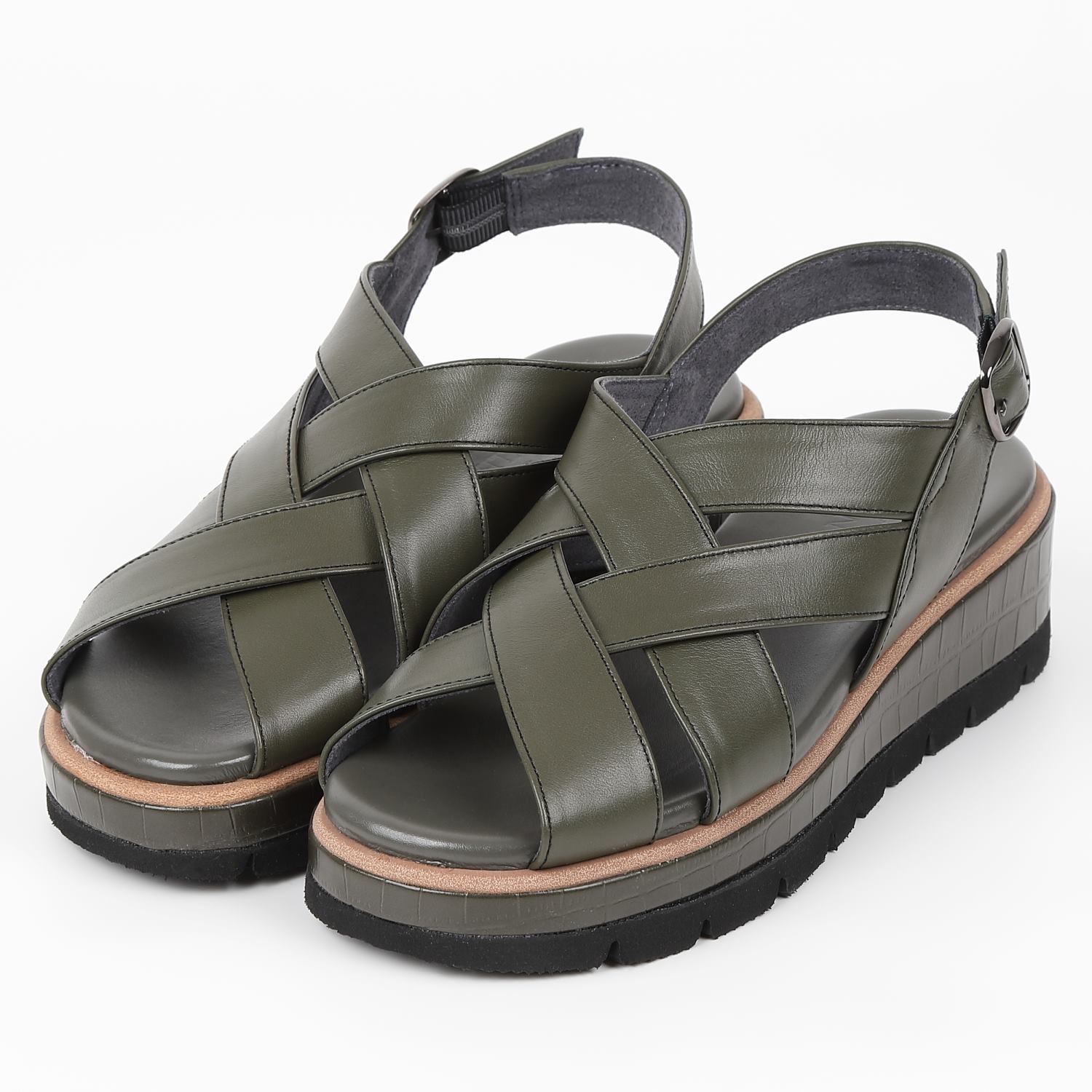 【OUTLET】VITA NOVA（ヴィタノヴァ）ボリューム編み込みサンダル グリーンコンビ