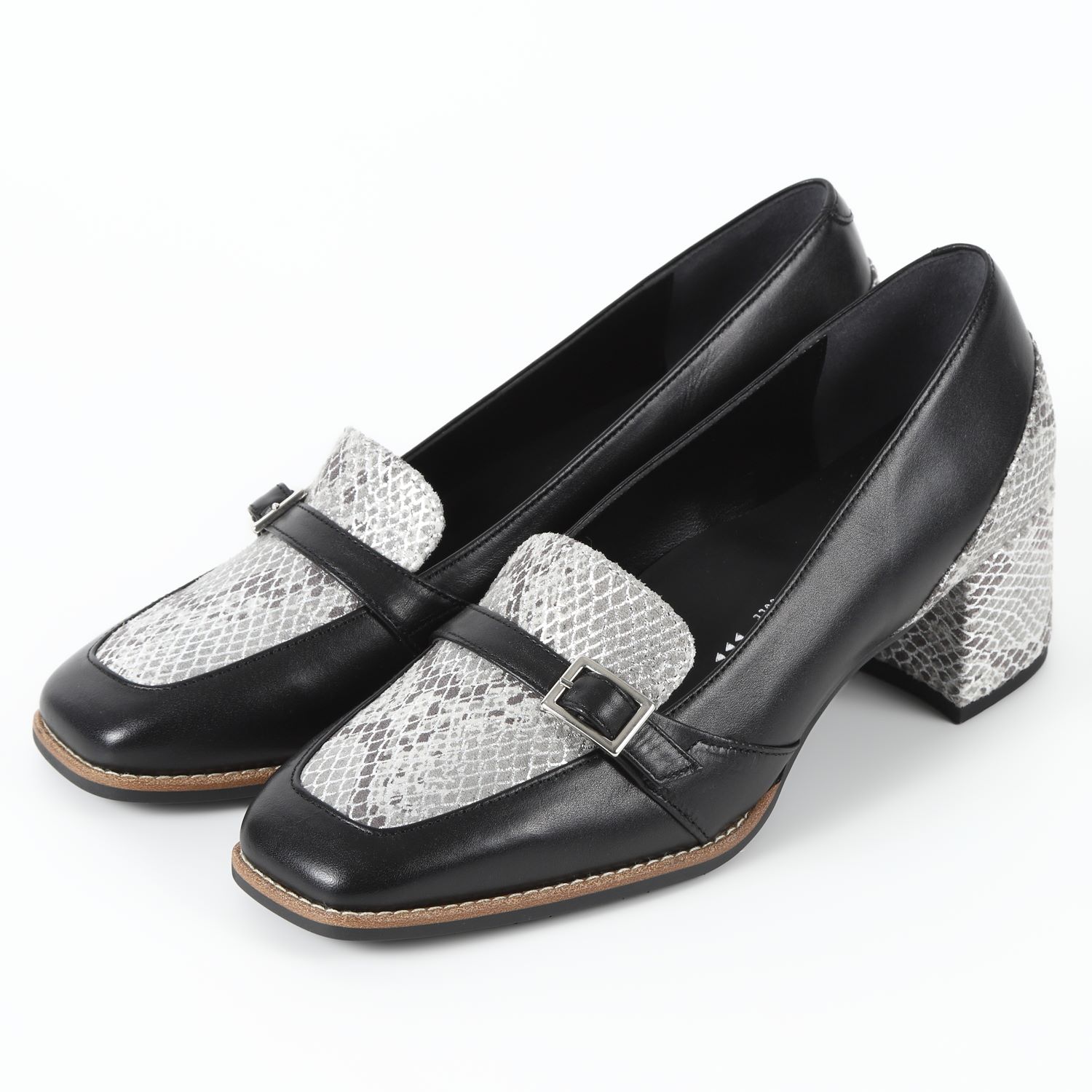 【OUTLET】With Width（ウィズウィズ）ベルトデザインパンプス ブラックシルバー