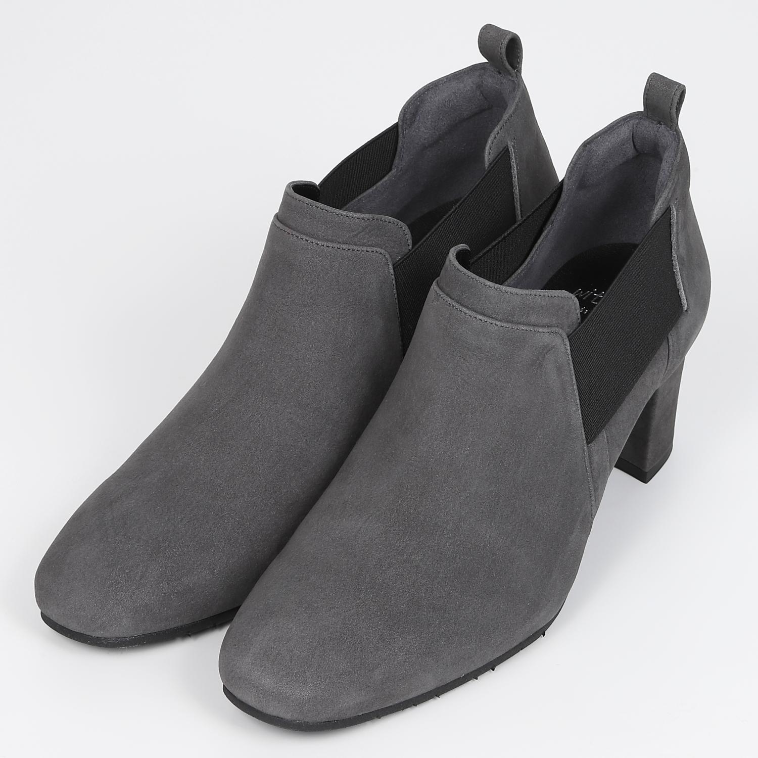 【SALE】With Width（ウィズウィズ）サイドゴアブーティ　ダークグレーヌバック