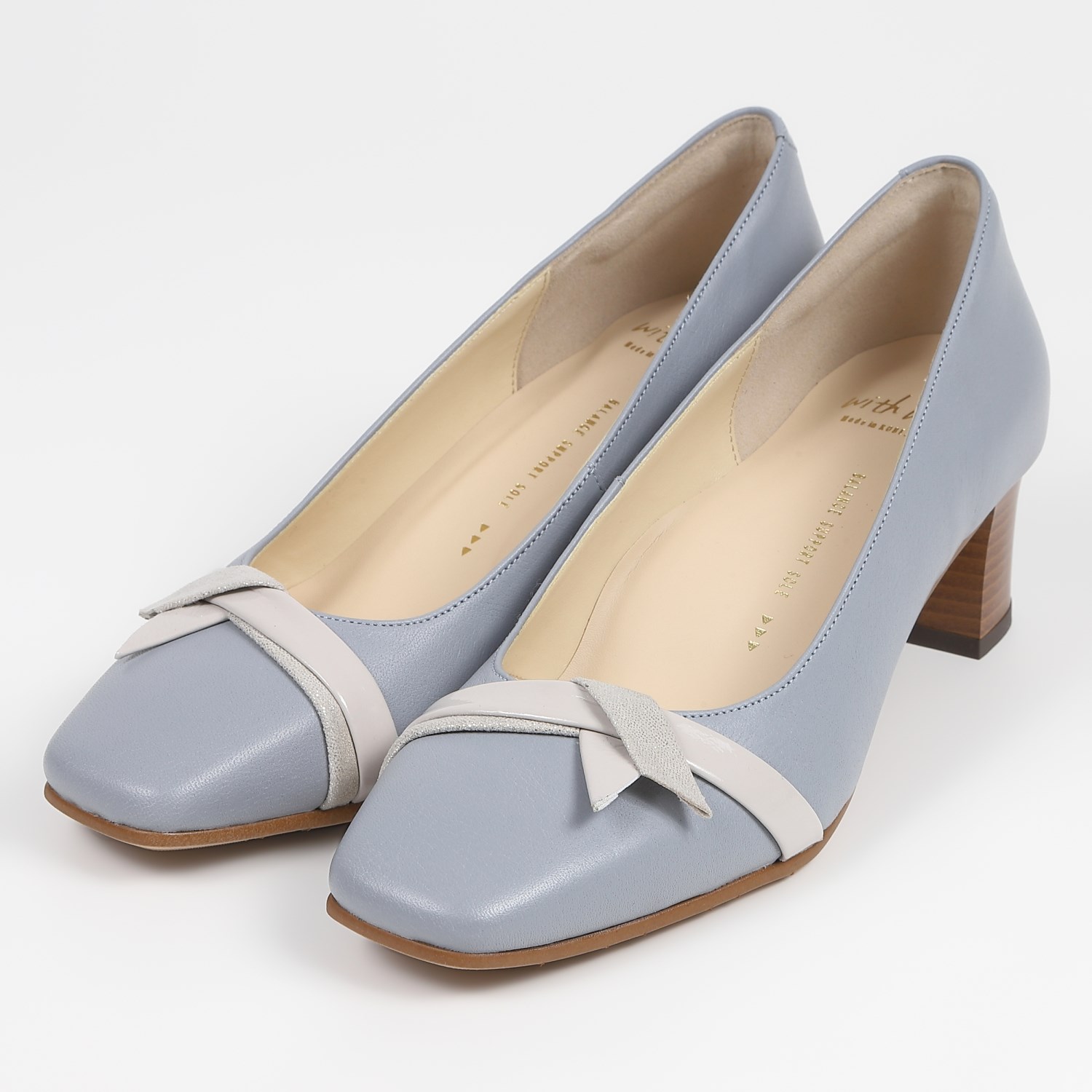 【OUTLET】With Width（ウィズウィズ）オケージョンリボンパンプス スモーキーブルー