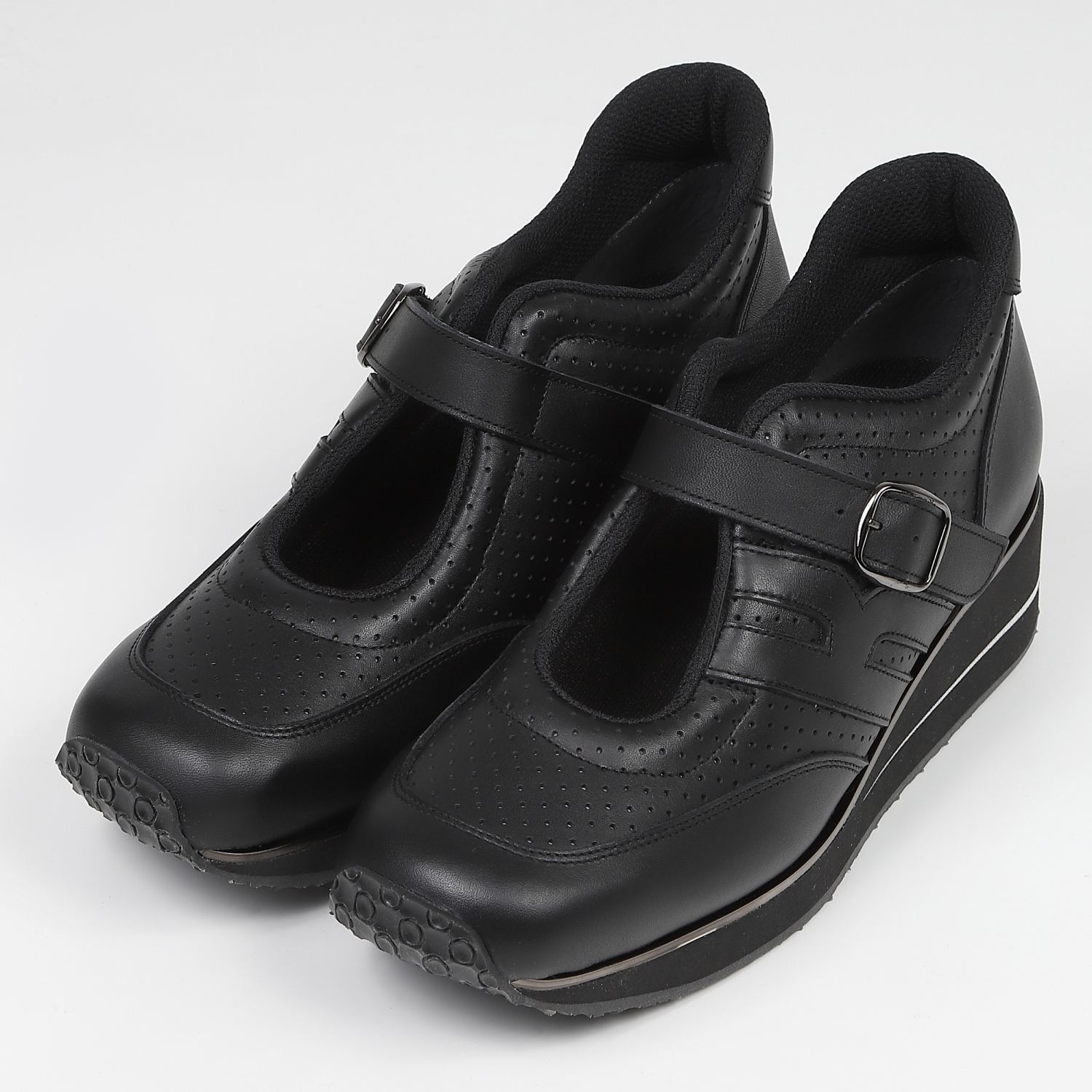 VITA NOVA（ヴィタノヴァ）5cmヒールメリージェーンスニーカー　ブラック