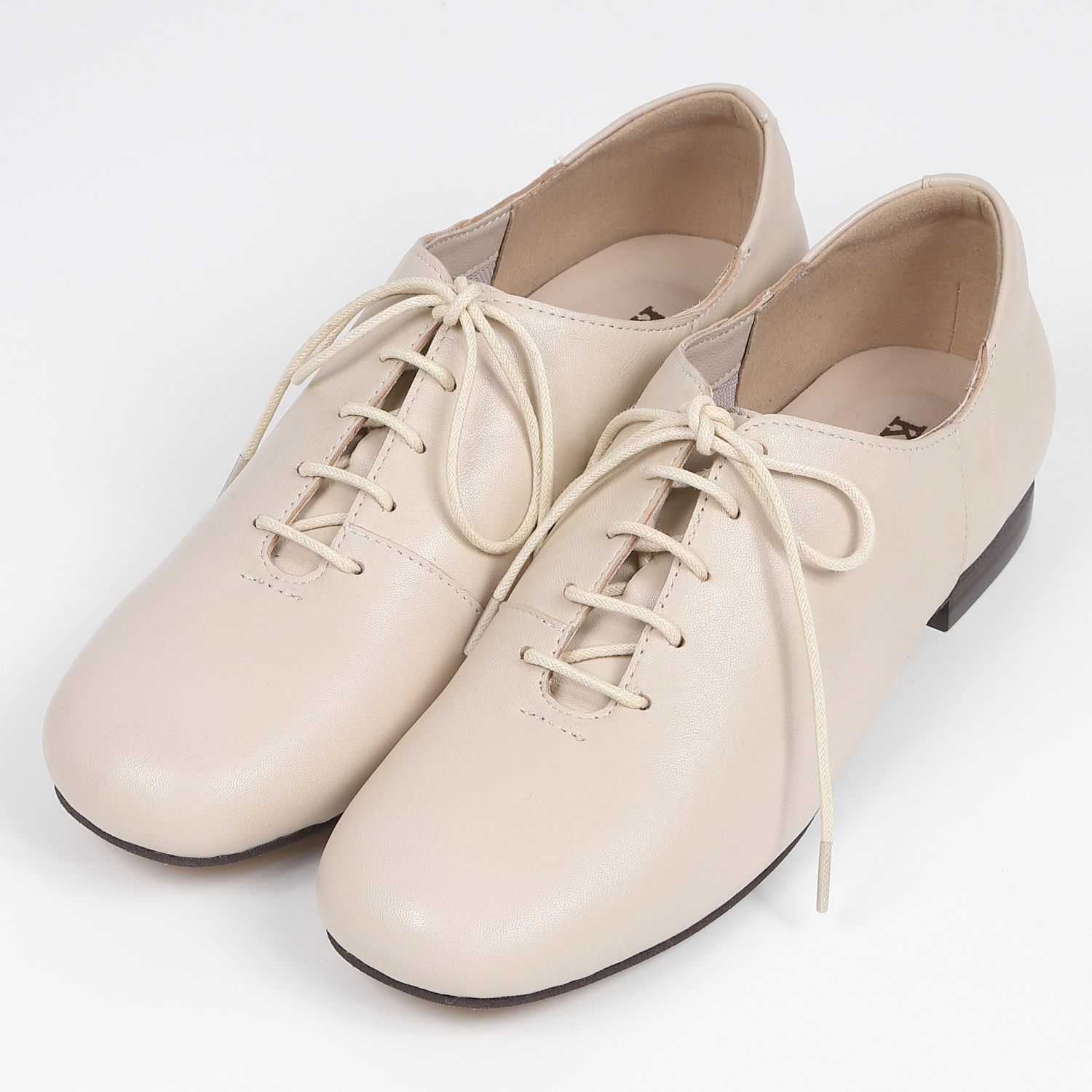 KISCO（キスコ）レースアップシューズ　アイボリー