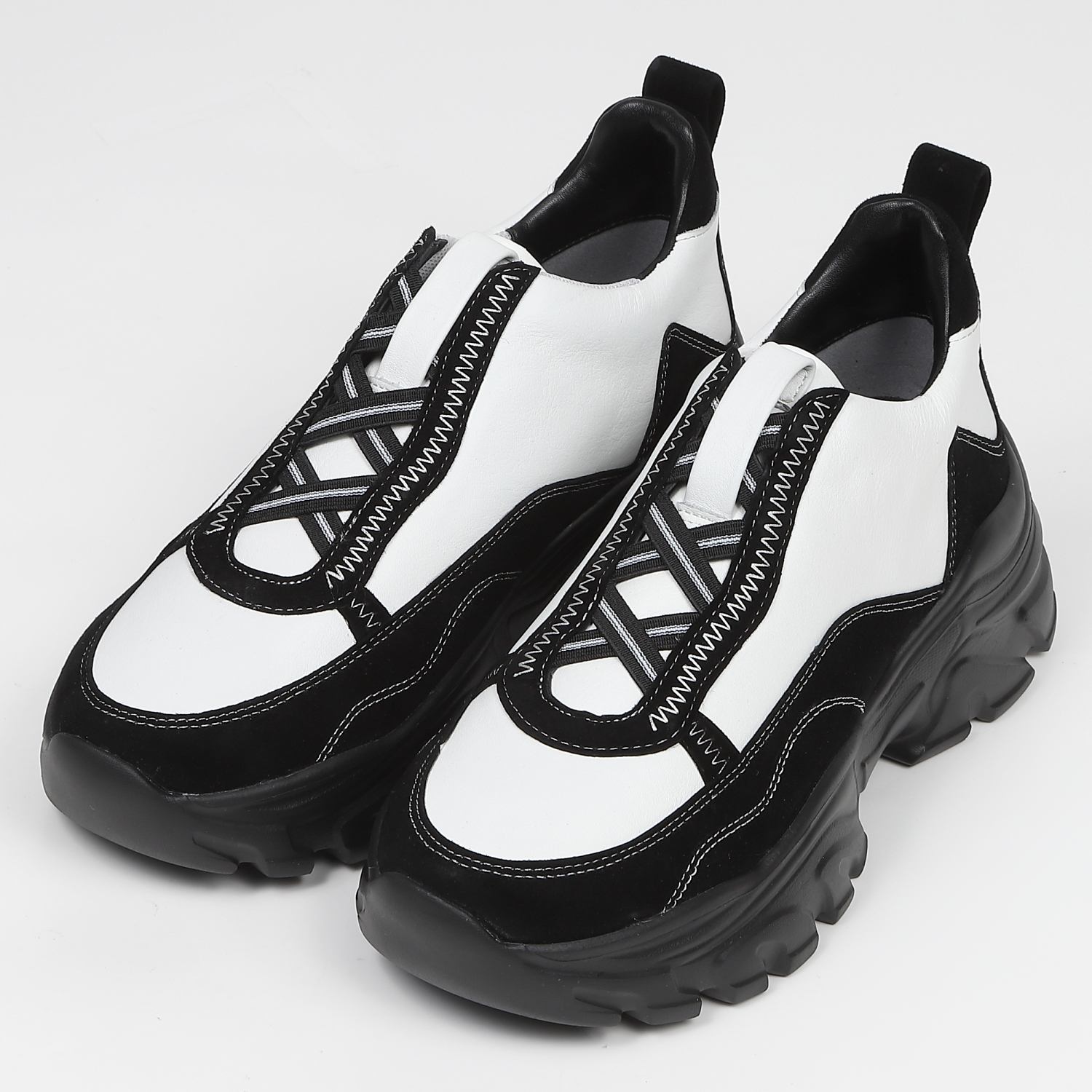 KISCO（キスコ）クロスゴムハイカットスニーカー ブラックホワイト