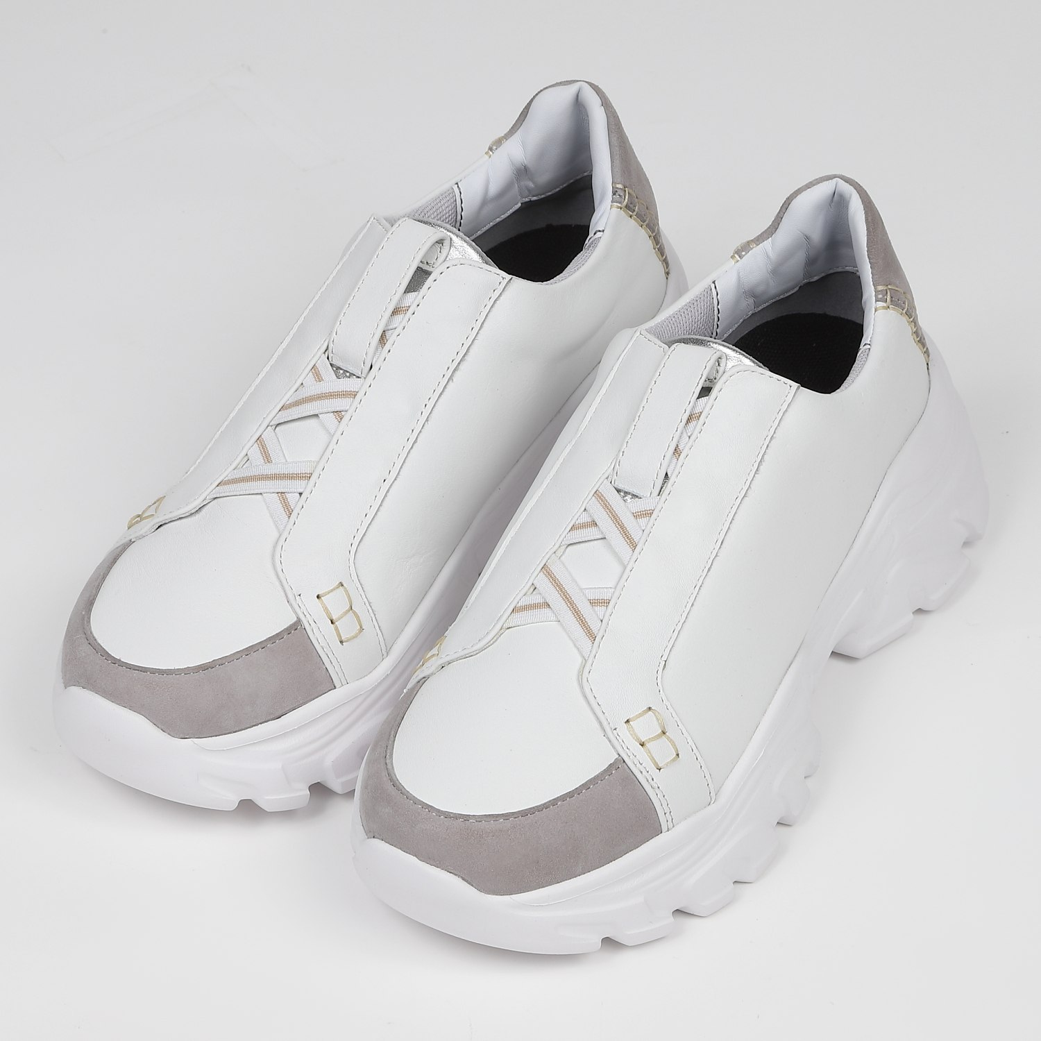 白k2021 KISCO（キスコ）クロスゴムブラッチャースニーカー ホワイト｜BARCLAY