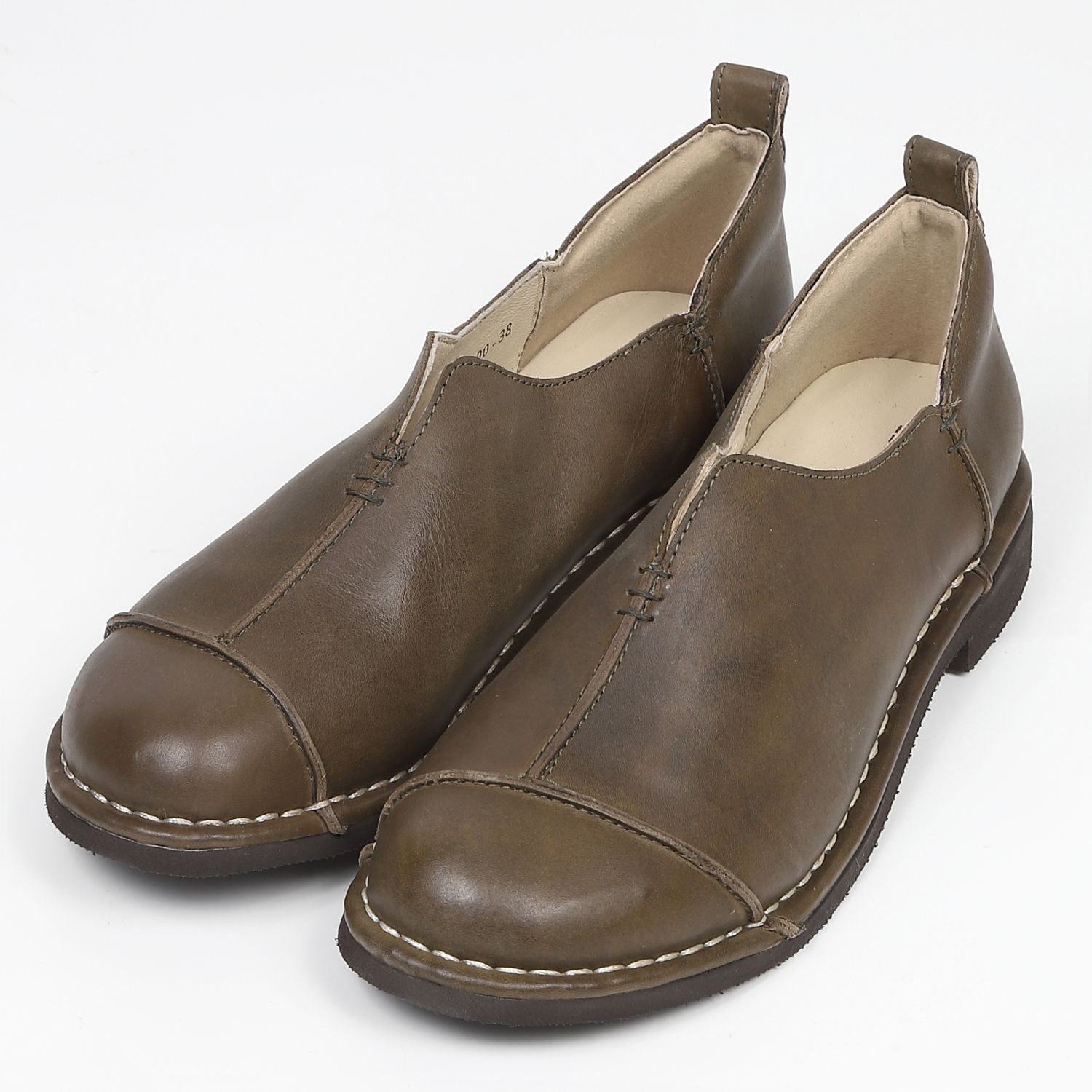 KISCO（キスコ）アウトステッチVカット軽量シューズ　カーキ