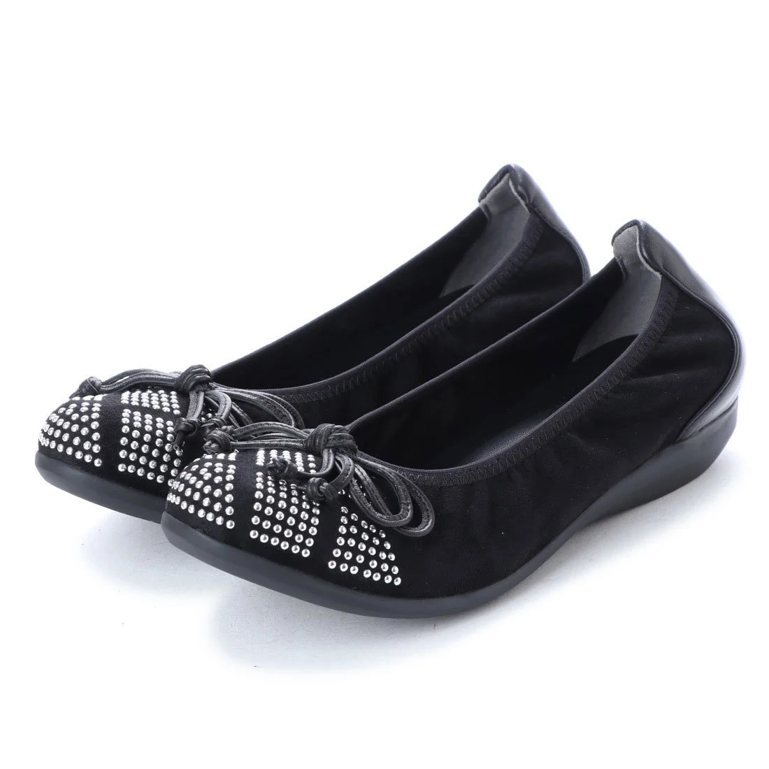 【OUTLET】KISCO（キスコ）スタッズ飾りスエード調生地リボンフラットパンプス　ブラック