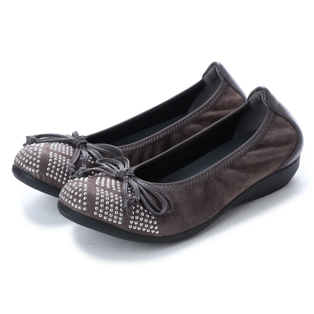 【OUTLET】KISCO（キスコ）スタッズ飾りスエード調生地リボンフラットパンプス　グレー