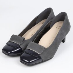 With Width（ウィズウィズ）共革デザインパンプス チャコールヌバック