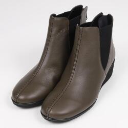 VITA NOVA（ヴィタノヴァ）サイドゴアヒールブーツ ブラック｜BARCLAY