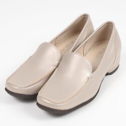 VITA NOVA（ヴィタノヴァ）パンチングモカシンローファー
