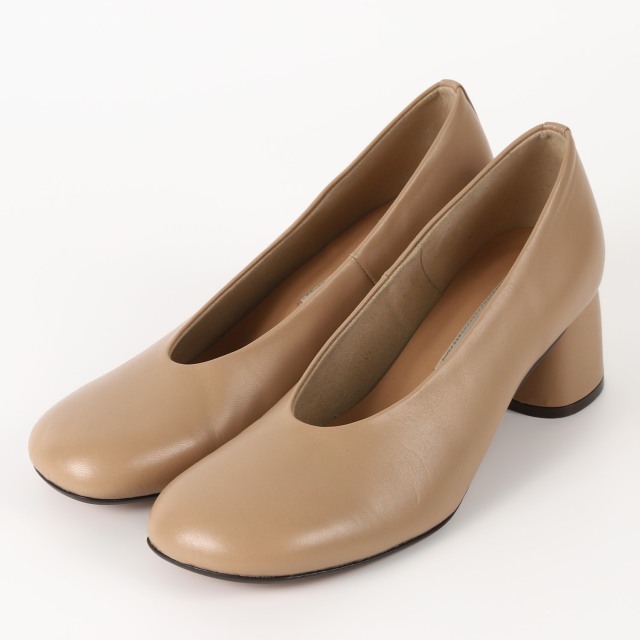 【OUTLET】BARCLAY（バークレー）オブリークトゥパンプス　ダークベージュ
