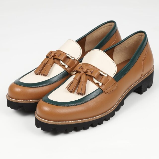 【OUTLET】BARCLAY（バークレー）マニッシュタッセルローファー　キャメルコンビ