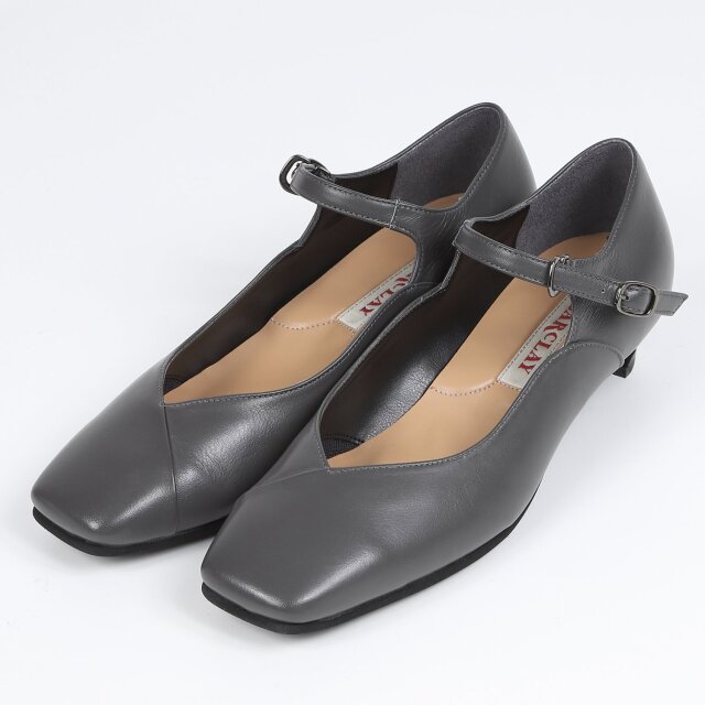 BARCLAY（バークレー）足首ストラップスクエアトゥパンプス　ダークグレー