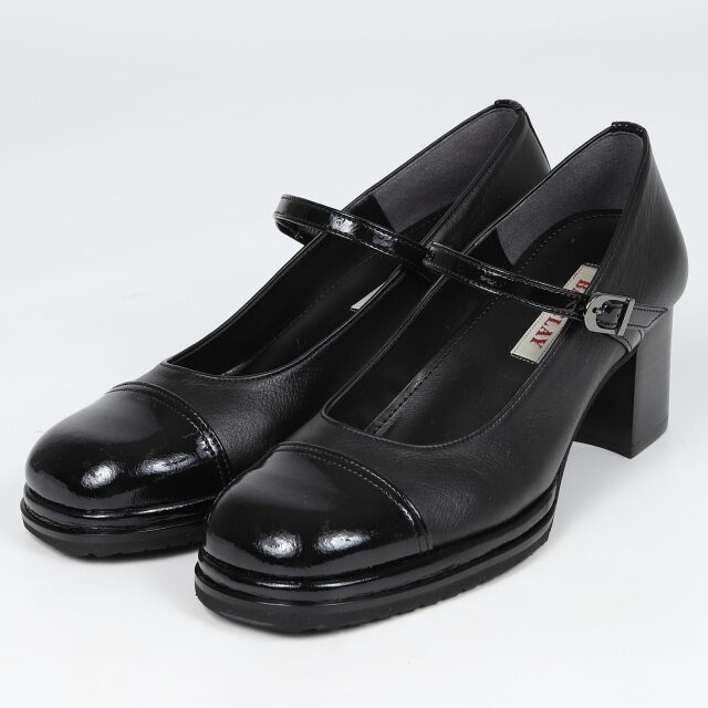 【OUTLET】BARCLAY（バークレー）ストームストラップパンプス　ブラック
