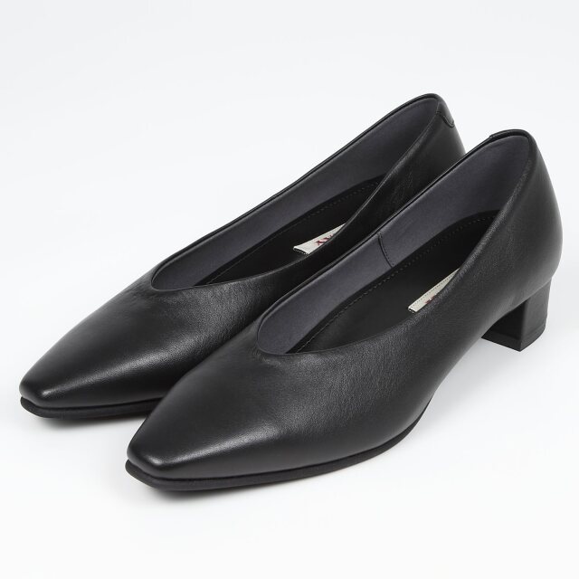 BARCLAY（バークレー）3.5cmヒールパンプス　ブラック