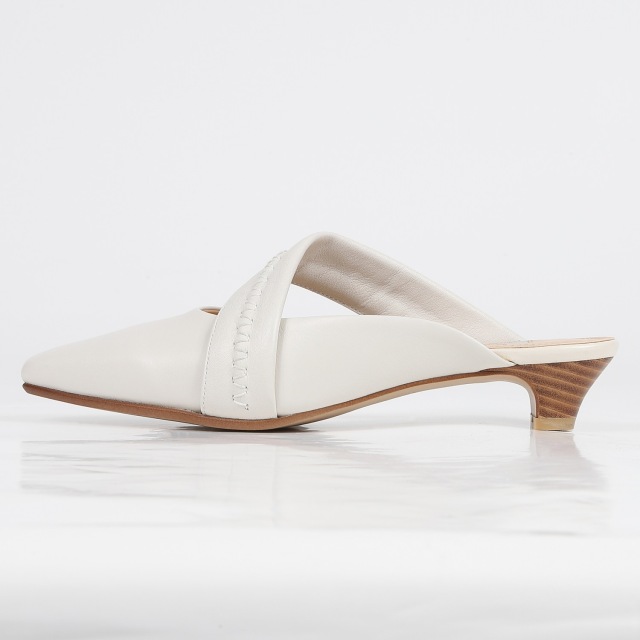 BARCLAY（バークレー）斜めベルトミュール アイボリー｜BARCLAY