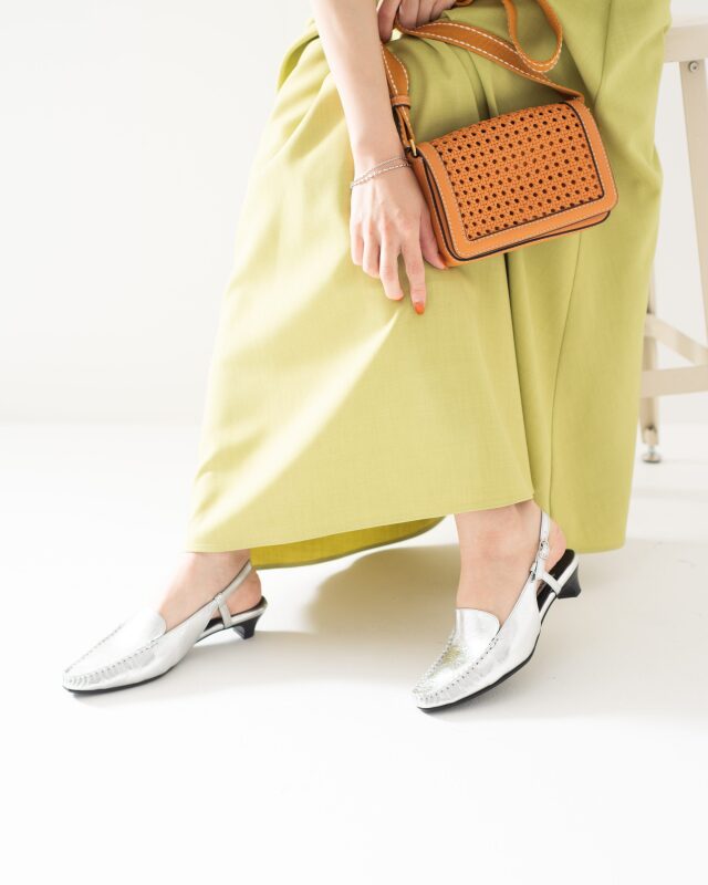 BARCLAY（バークレー）モカシンバックバンドシューズ シルバー