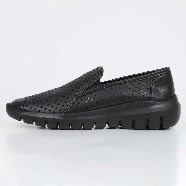 BARCLAY（バークレー）パイロンソールパンチングスリッポン ブラック