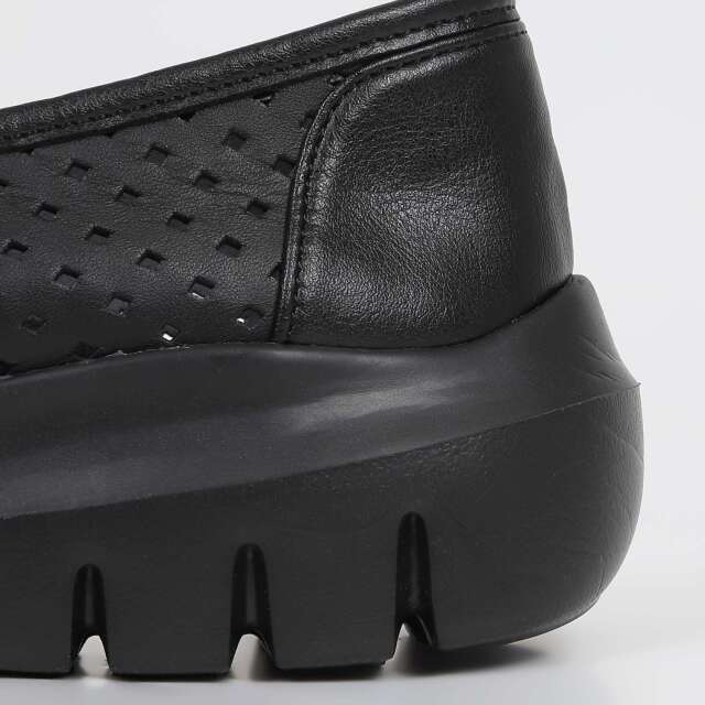 BARCLAY（バークレー）パイロンソールパンチングスリッポン ブラック