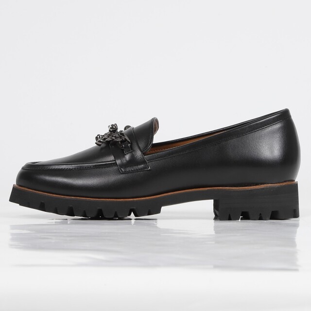 ブラックレザー厚底ローファー BARCLAY(バークレー)ビジューデザイン厚底ローファー ブラック